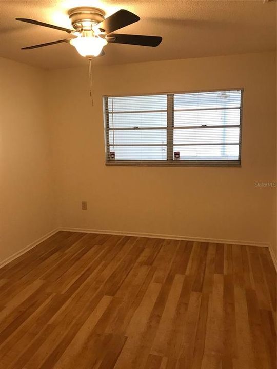 Activo con contrato: $1,800 (3 camas, 2 baños, 1764 Pies cuadrados)