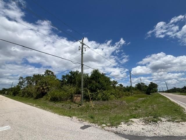 На продажу: $250,000 (3.47 acres)