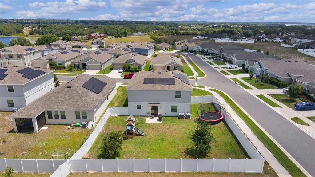 Active With Contract: $469,000 (4 beds, 2 baths, 2584 Square Feet)