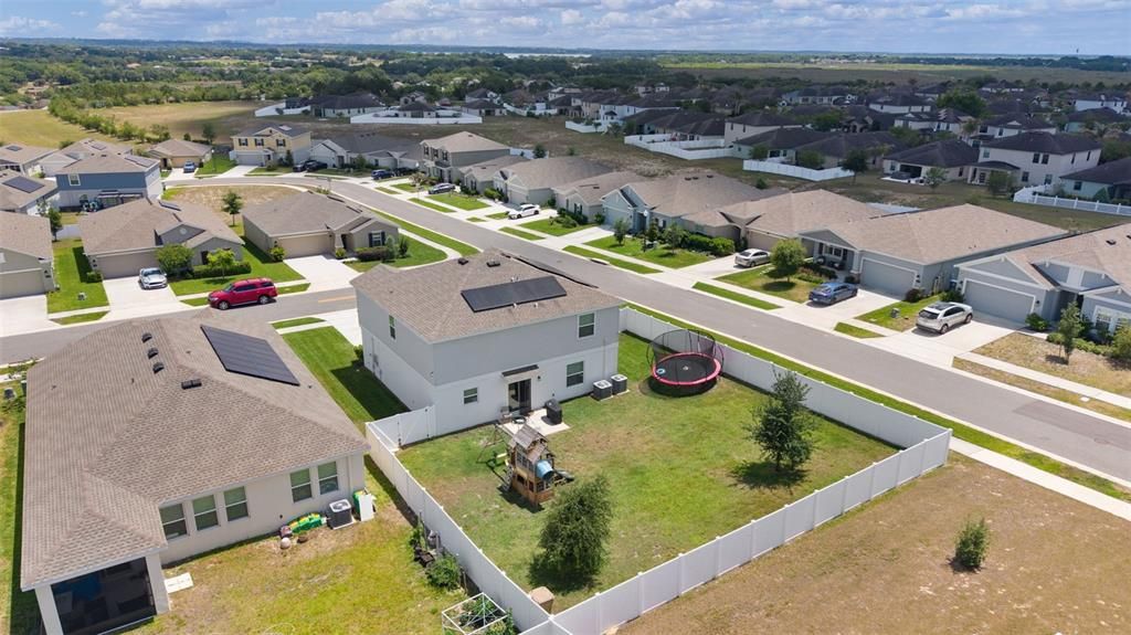 Active With Contract: $469,000 (4 beds, 2 baths, 2584 Square Feet)