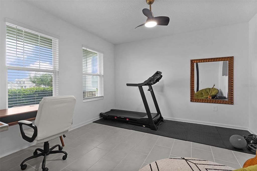 Active With Contract: $469,000 (4 beds, 2 baths, 2584 Square Feet)