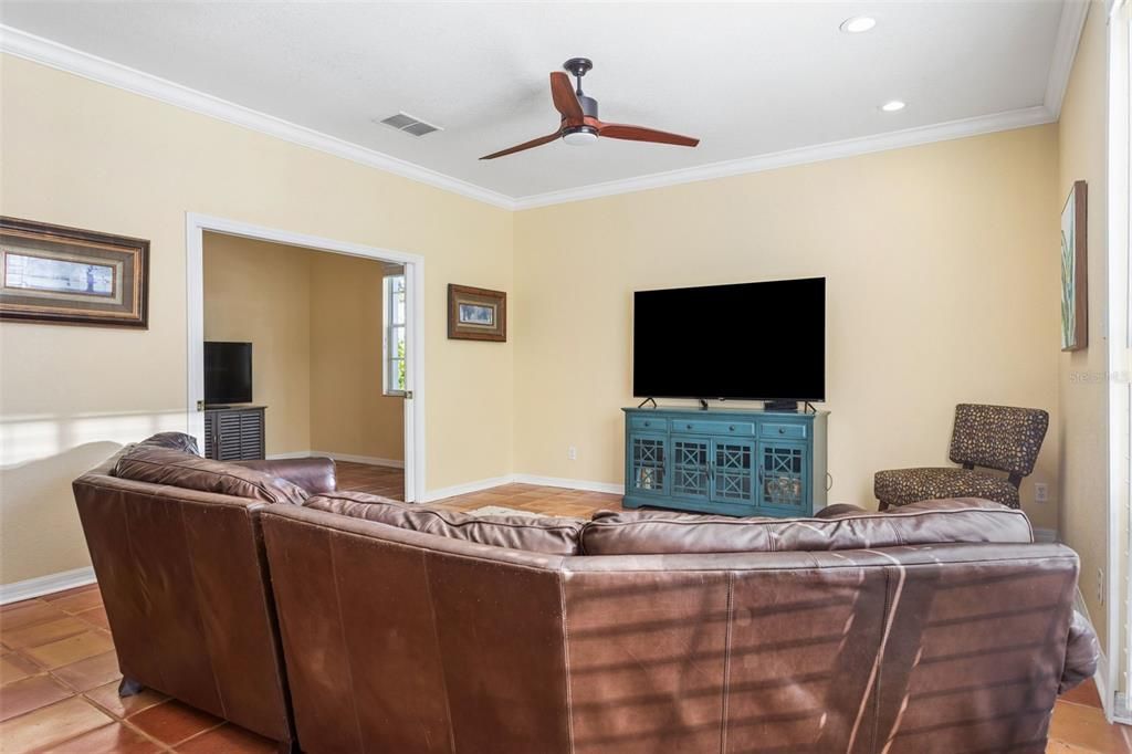 Active With Contract: $875,000 (4 beds, 2 baths, 2512 Square Feet)