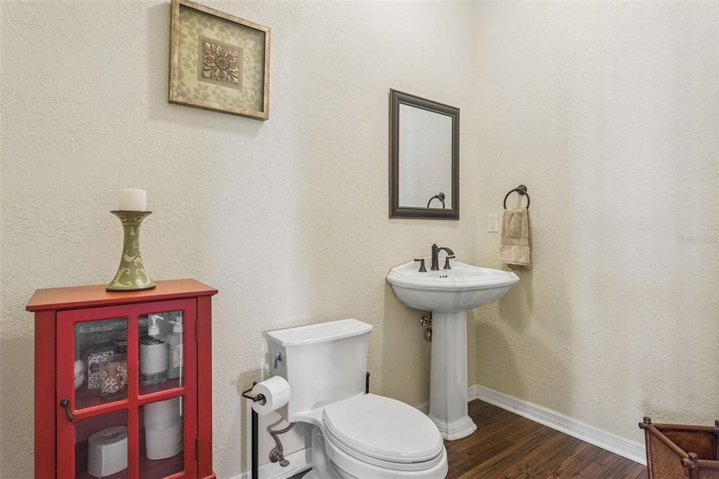 Active With Contract: $875,000 (4 beds, 2 baths, 2512 Square Feet)