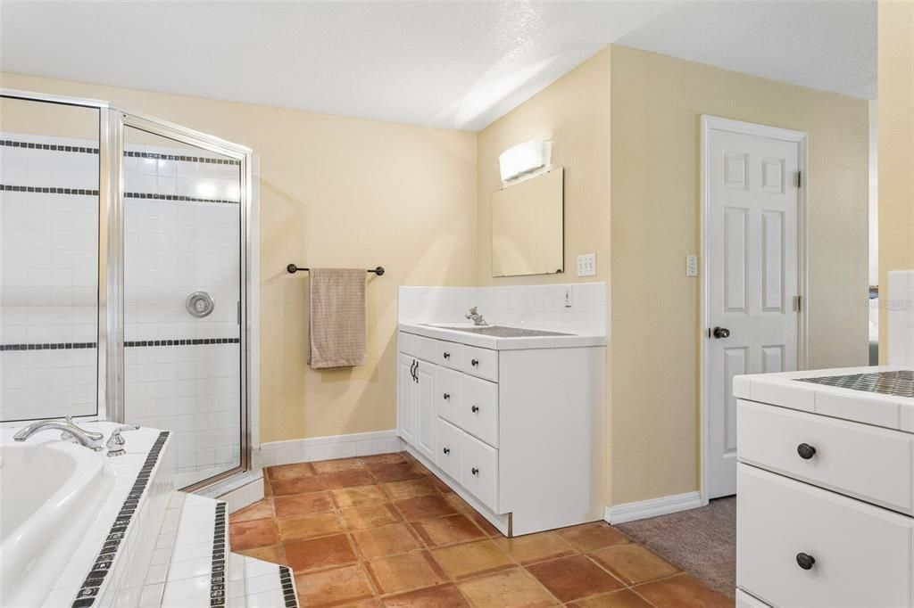 Active With Contract: $875,000 (4 beds, 2 baths, 2512 Square Feet)