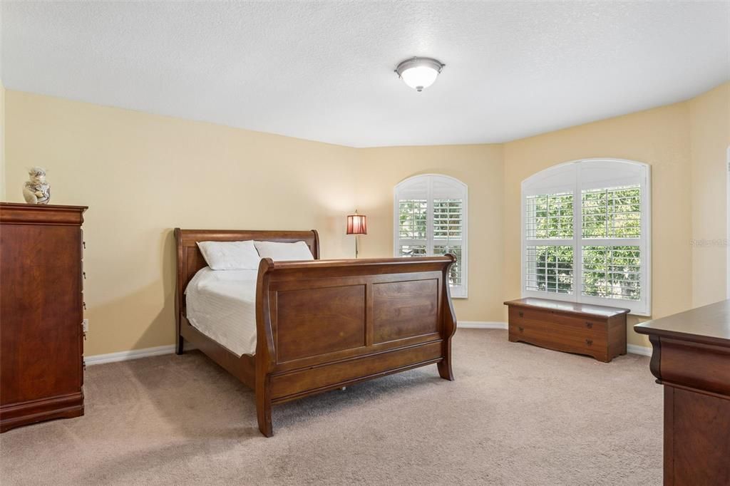 Active With Contract: $875,000 (4 beds, 2 baths, 2512 Square Feet)