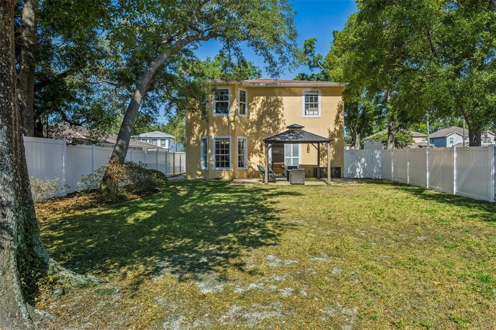 Active With Contract: $875,000 (4 beds, 2 baths, 2512 Square Feet)