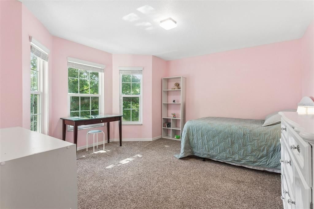 Active With Contract: $875,000 (4 beds, 2 baths, 2512 Square Feet)