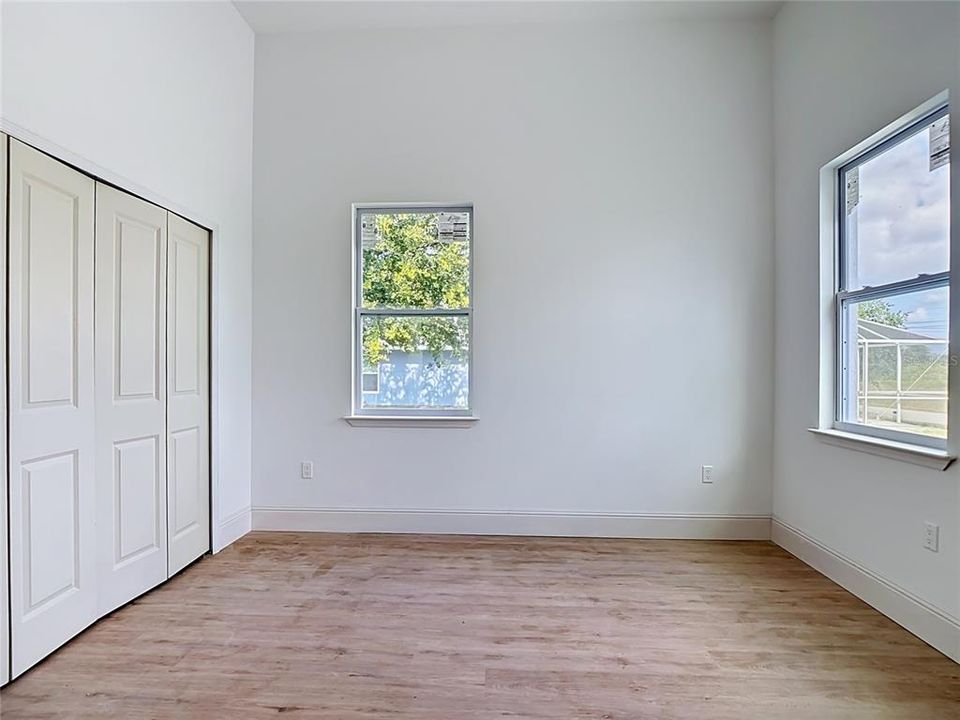 For Sale: $950,000 (4 beds, 3 baths, 2346 Square Feet)