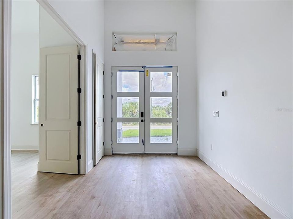 For Sale: $950,000 (4 beds, 3 baths, 2346 Square Feet)