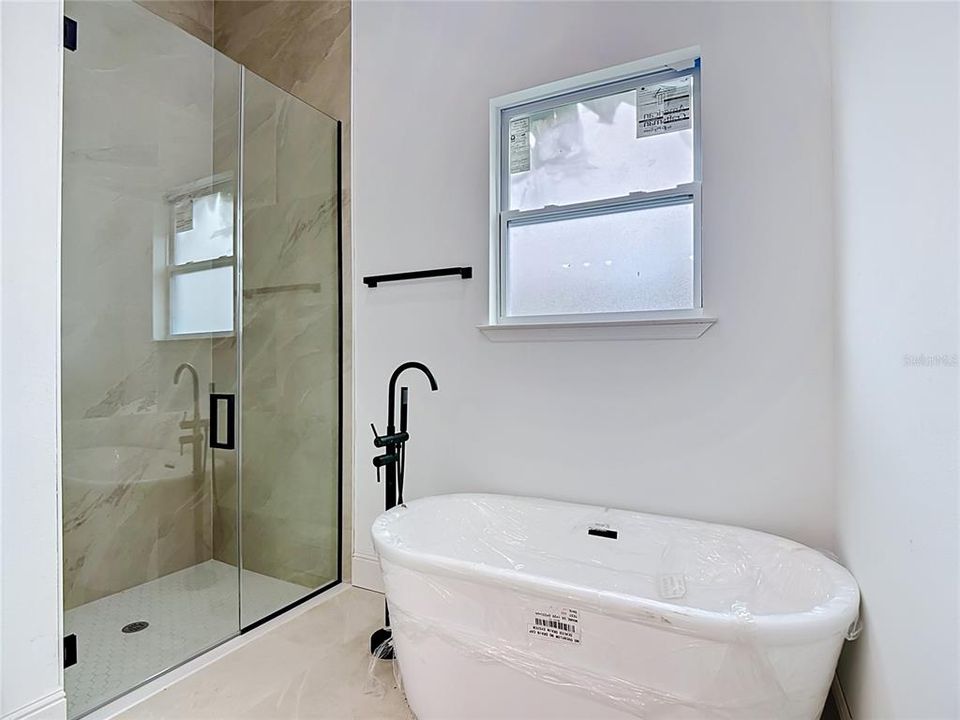 For Sale: $950,000 (4 beds, 3 baths, 2346 Square Feet)