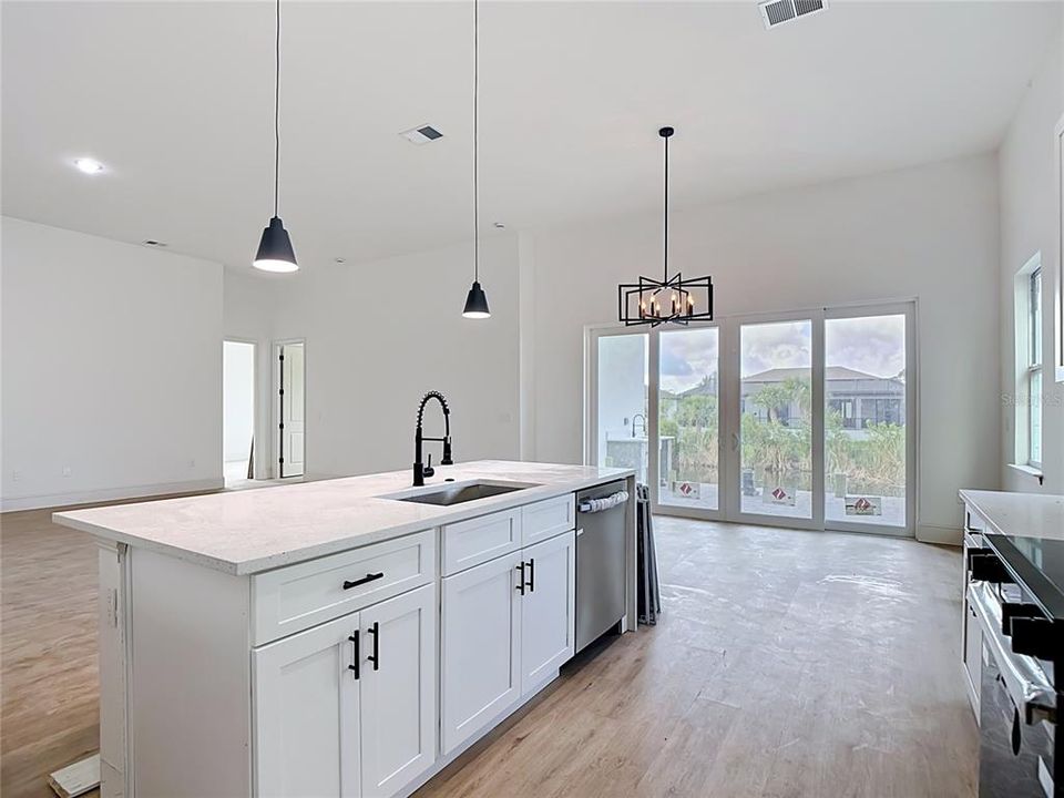 For Sale: $950,000 (4 beds, 3 baths, 2346 Square Feet)