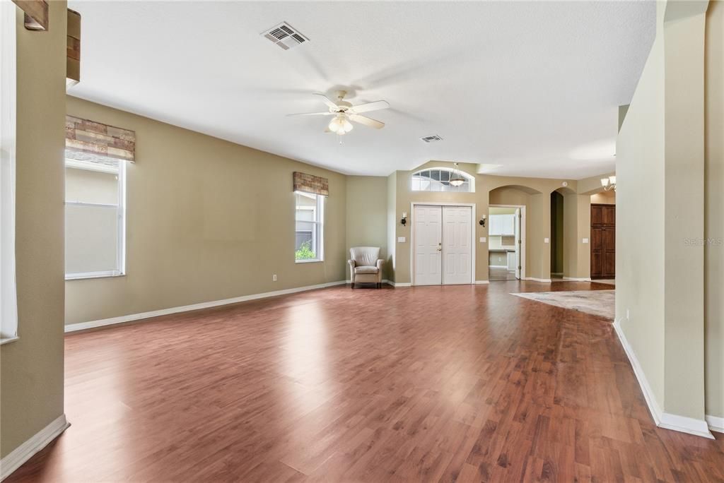 Active With Contract: $309,900 (3 beds, 2 baths, 2054 Square Feet)