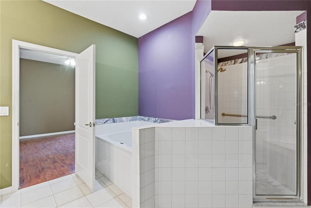 Active With Contract: $309,900 (3 beds, 2 baths, 2054 Square Feet)