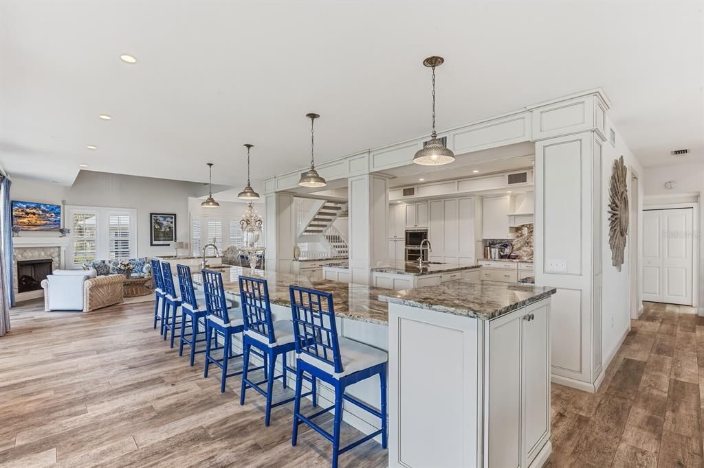 For Sale: $4,750,000 (5 beds, 6 baths, 5064 Square Feet)