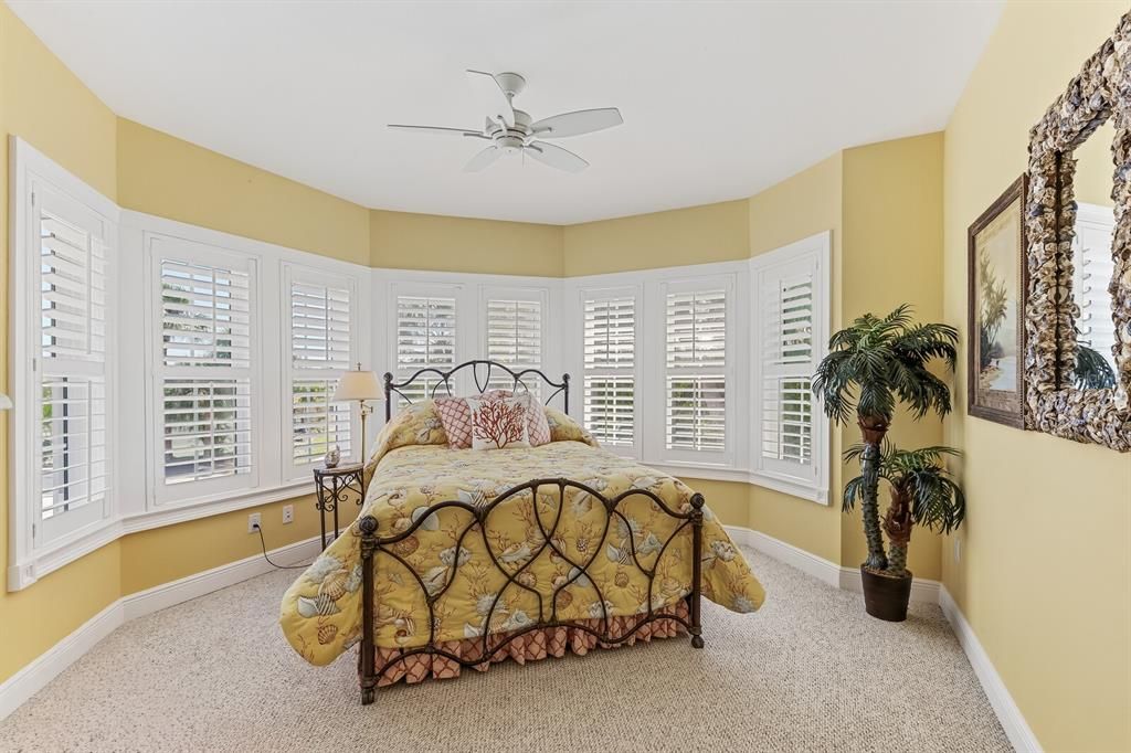 For Sale: $4,750,000 (5 beds, 6 baths, 5064 Square Feet)