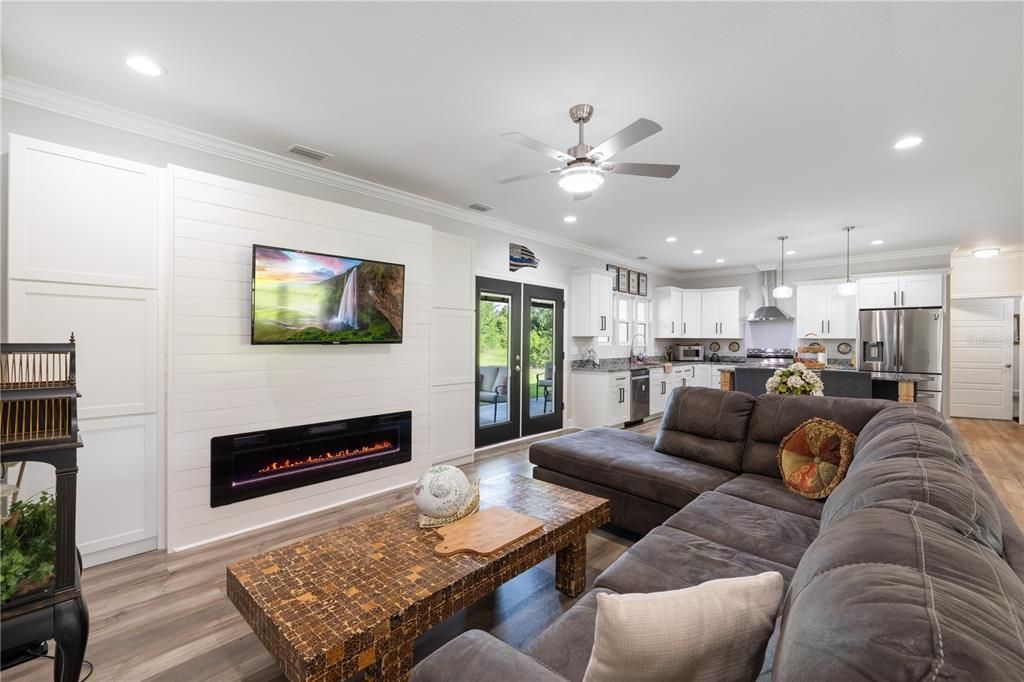For Sale: $525,000 (3 beds, 2 baths, 2190 Square Feet)