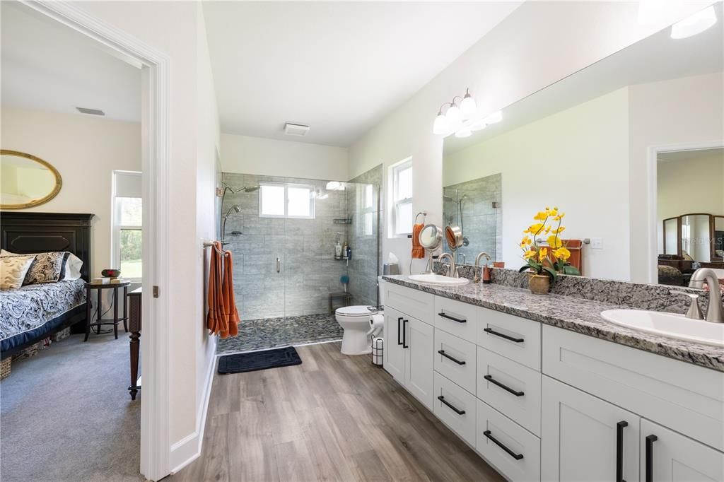 For Sale: $525,000 (3 beds, 2 baths, 2190 Square Feet)