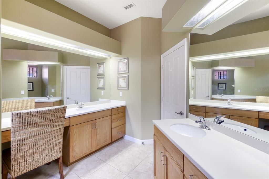 For Sale: $425,000 (3 beds, 2 baths, 1612 Square Feet)