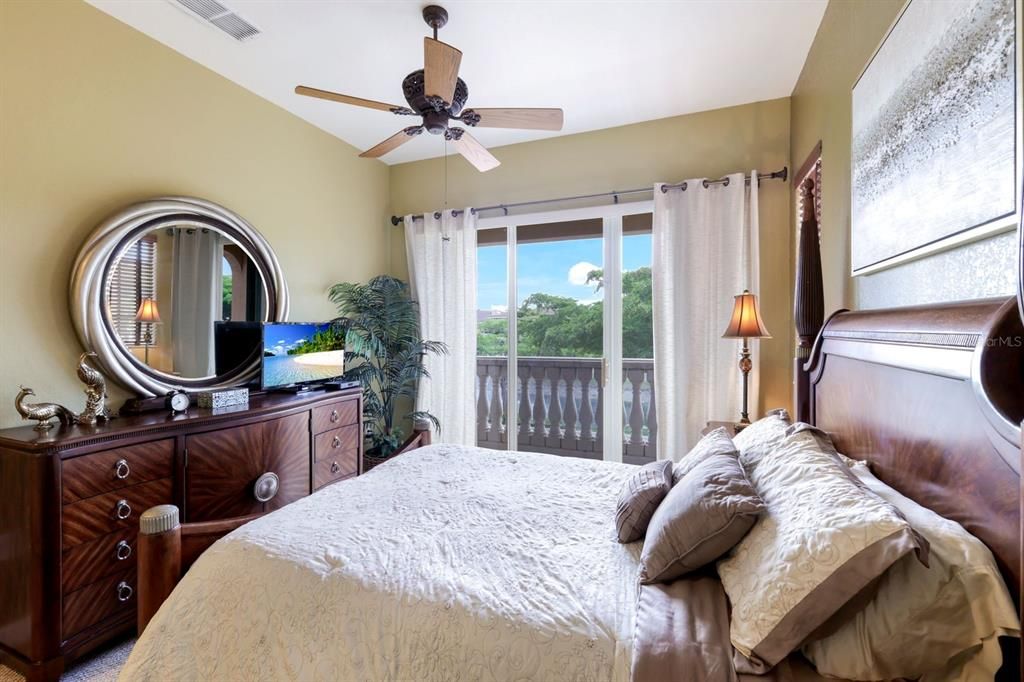 For Sale: $425,000 (3 beds, 2 baths, 1612 Square Feet)