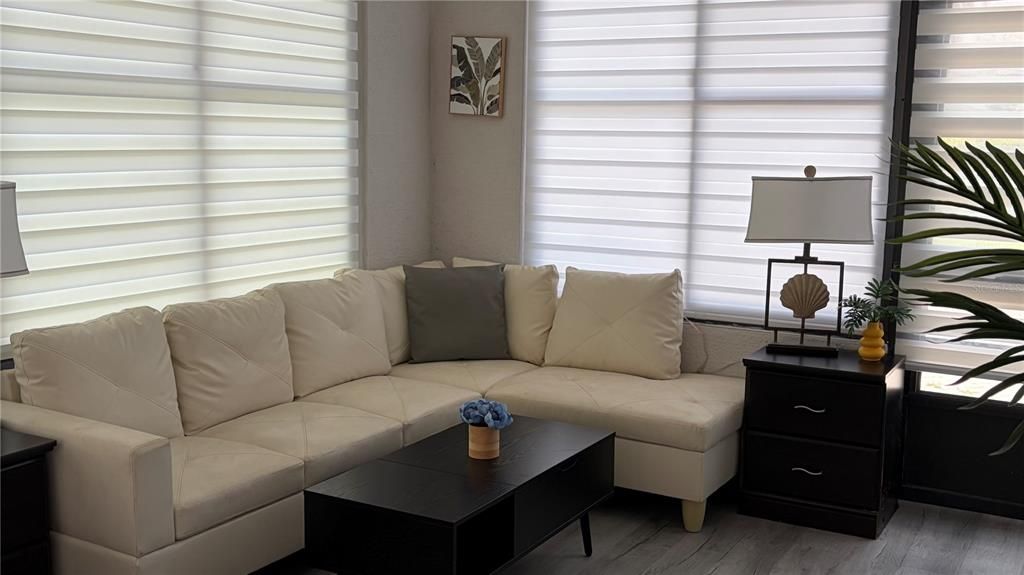 For Rent: $1,000 (1 beds, 1 baths, 460 Square Feet)