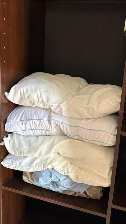 For Rent: $1,000 (1 beds, 1 baths, 460 Square Feet)