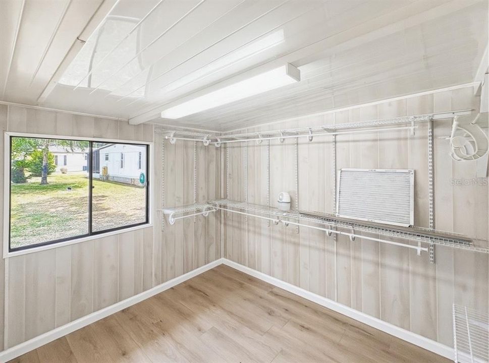 На продажу: $159,900 (2 спален, 2 ванн, 1248 Квадратных фут)
