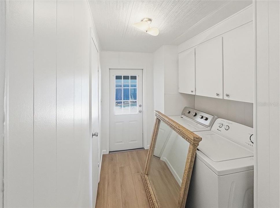 На продажу: $159,900 (2 спален, 2 ванн, 1248 Квадратных фут)