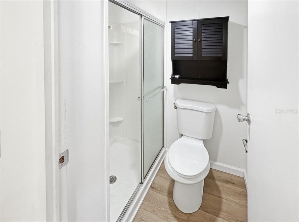 На продажу: $159,900 (2 спален, 2 ванн, 1248 Квадратных фут)