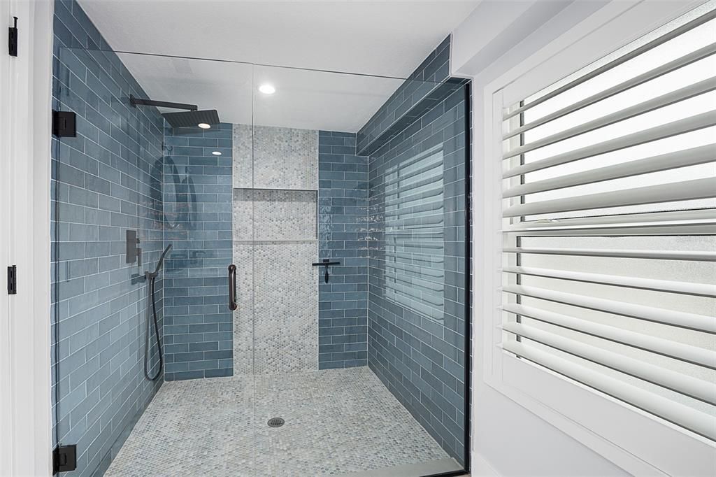 En Venta: $1,690,000 (4 camas, 2 baños, 2848 Pies cuadrados)