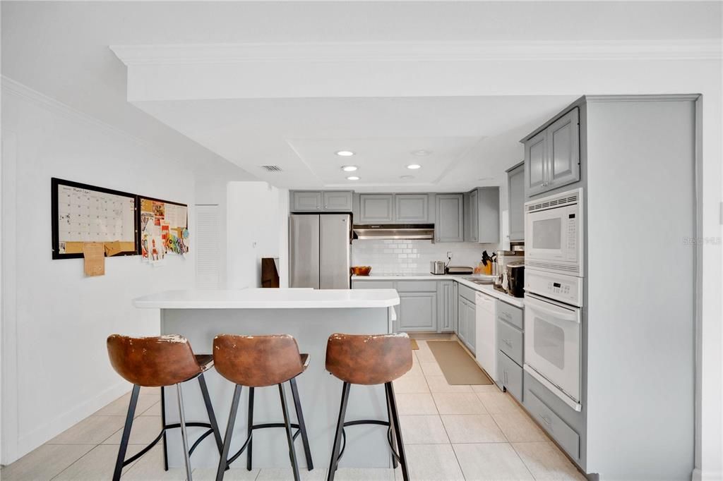 En Venta: $649,900 (4 camas, 2 baños, 2226 Pies cuadrados)