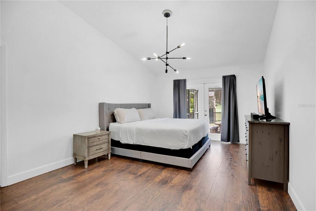 En Venta: $649,900 (4 camas, 2 baños, 2226 Pies cuadrados)