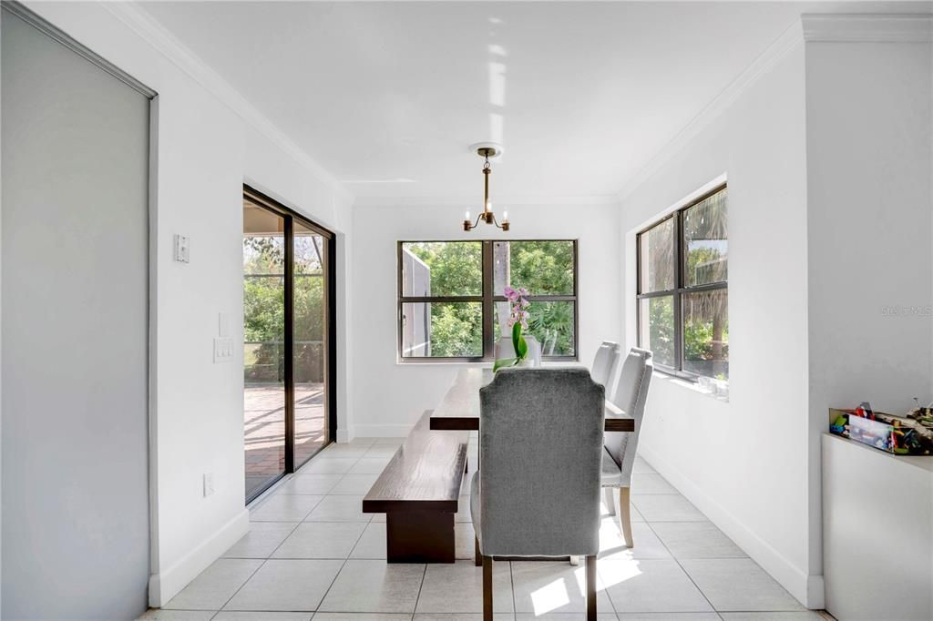 En Venta: $649,900 (4 camas, 2 baños, 2226 Pies cuadrados)
