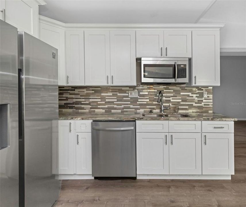 En Venta: $385,000 (6 camas, 3 baños, 2058 Pies cuadrados)
