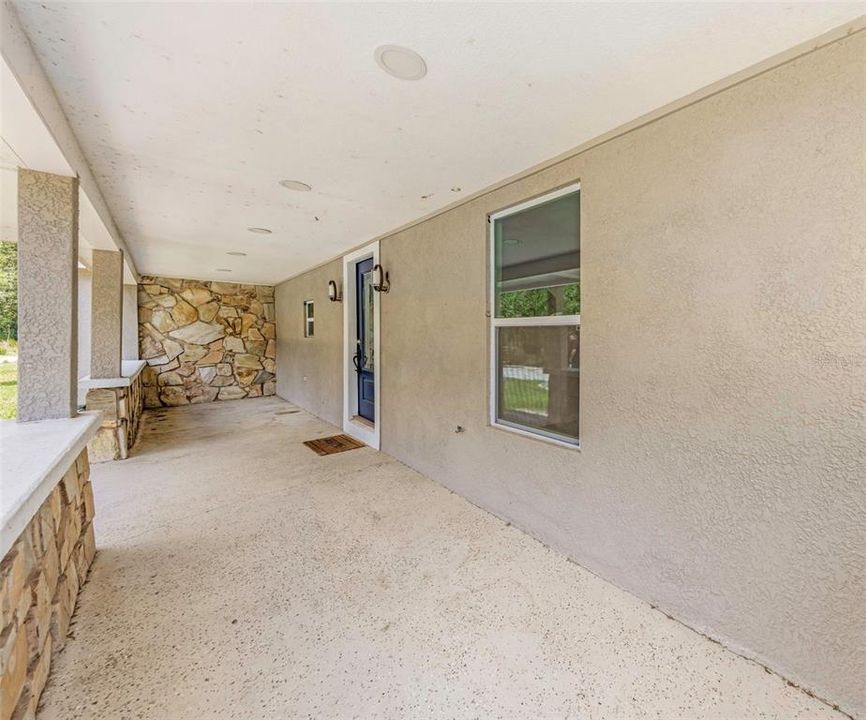 En Venta: $385,000 (6 camas, 3 baños, 2058 Pies cuadrados)