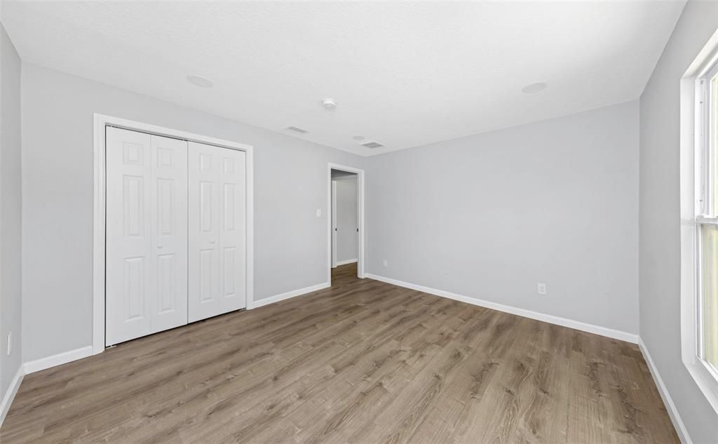 En Venta: $385,000 (6 camas, 3 baños, 2058 Pies cuadrados)