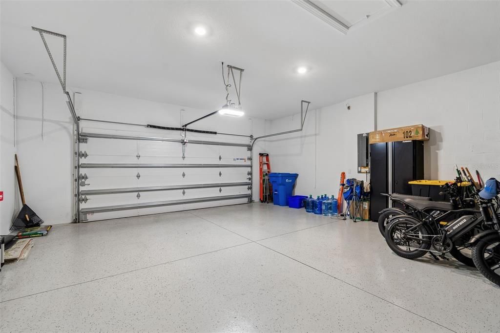 En Venta: $900,000 (3 camas, 3 baños, 3087 Pies cuadrados)
