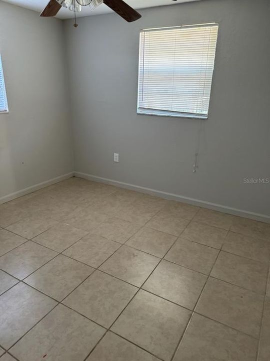 В аренду: $1,450 (3 спален, 1 ванн, 1140 Квадратных фут)