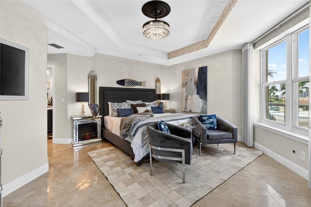 For Sale: $1,400,000 (3 beds, 3 baths, 3147 Square Feet)