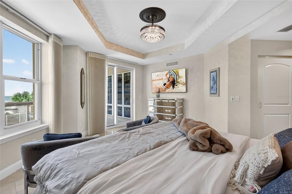 For Sale: $1,400,000 (3 beds, 3 baths, 3147 Square Feet)