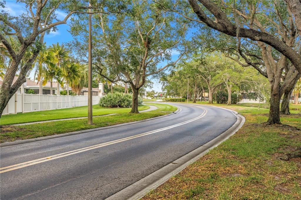 Active With Contract: $485,000 (3 beds, 2 baths, 1501 Square Feet)