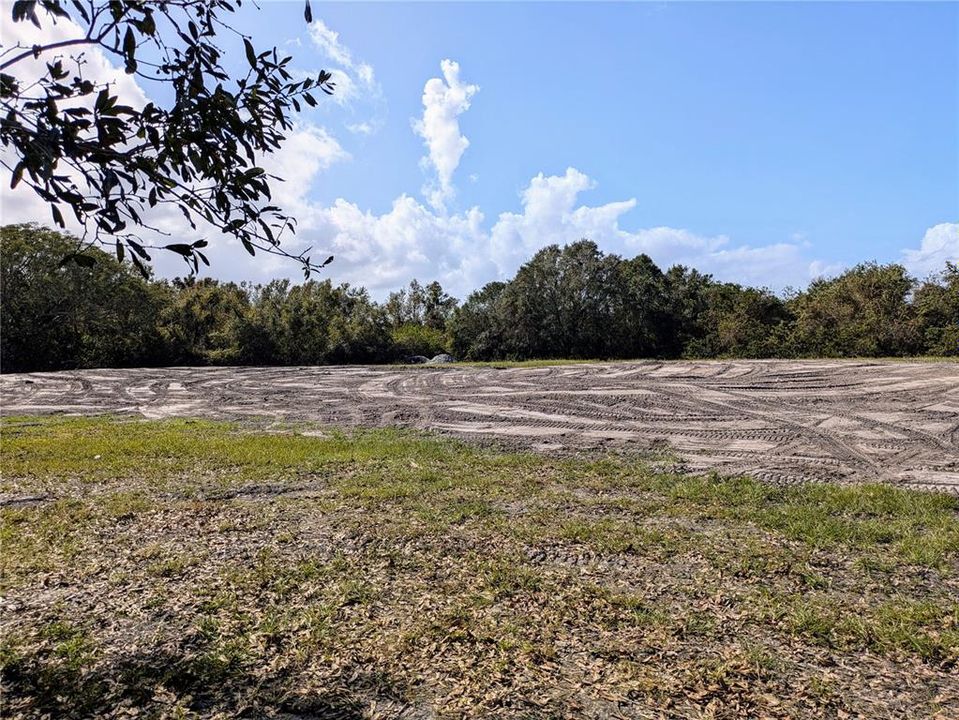 Active With Contract: $185,000 (1.01 acres)