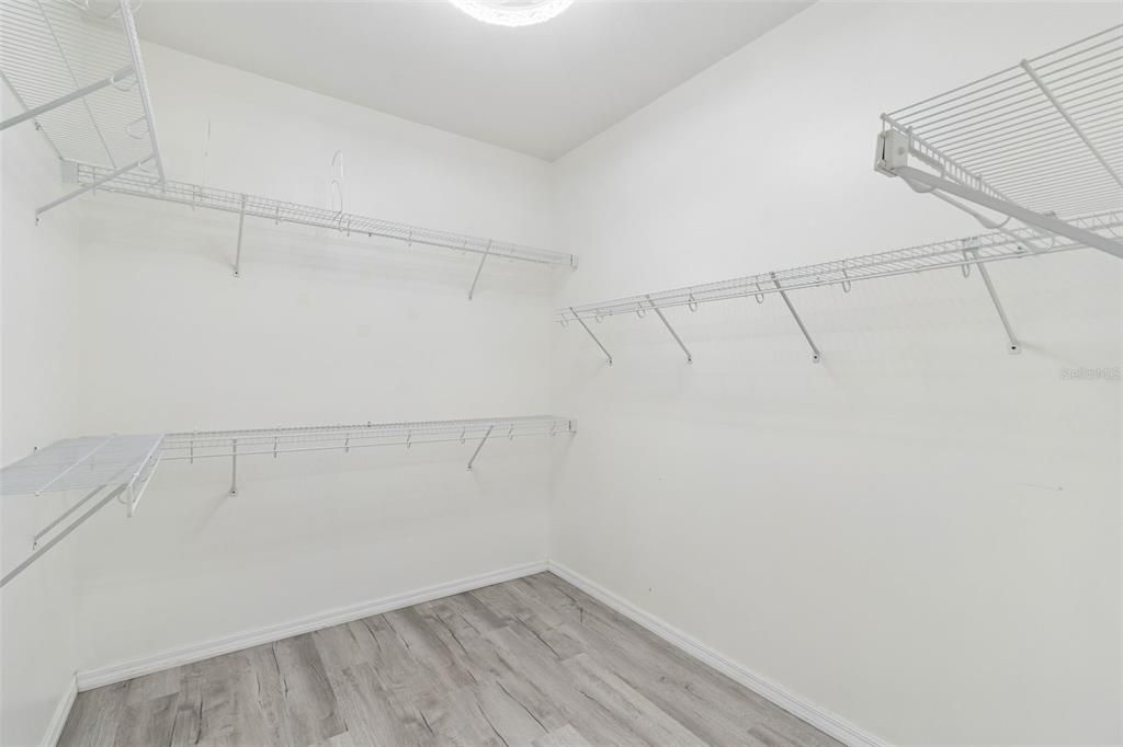 На продажу: $445,000 (3 спален, 3 ванн, 2561 Квадратных фут)