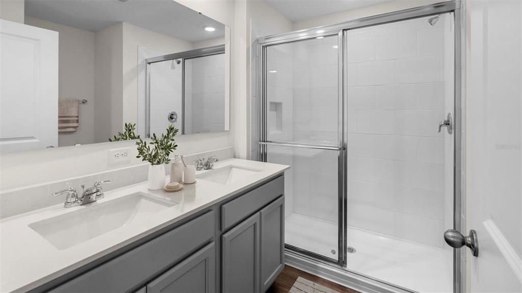 Activo con contrato: $339,990 (3 camas, 2 baños, 1568 Pies cuadrados)