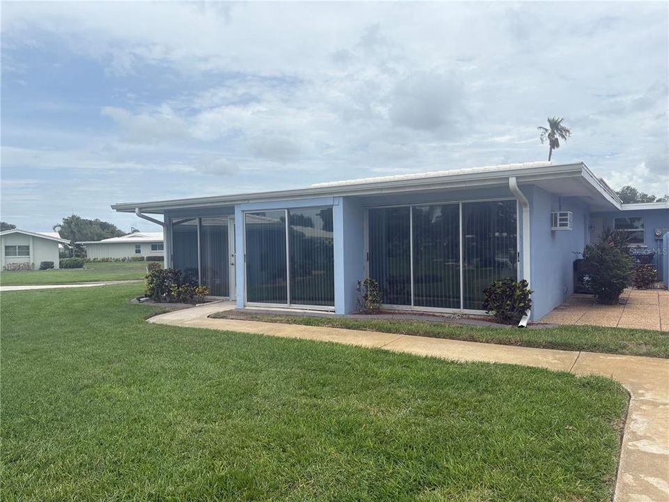 En Venta: $199,900 (2 camas, 2 baños, 1589 Pies cuadrados)