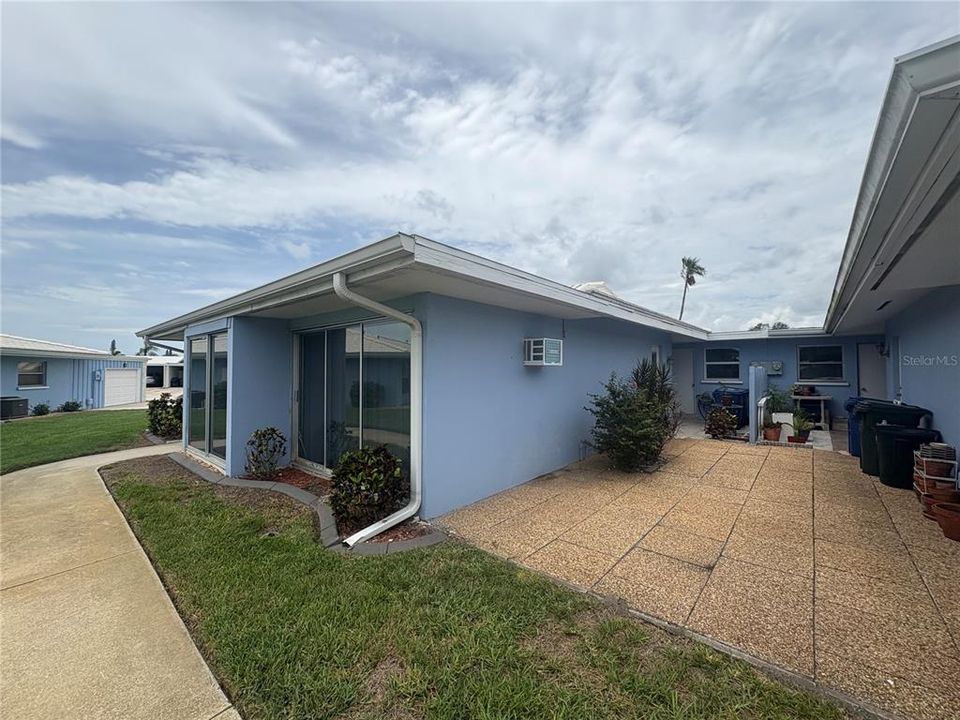 En Venta: $199,900 (2 camas, 2 baños, 1589 Pies cuadrados)
