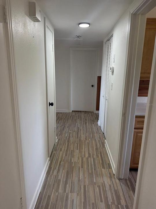 For Sale: $204,500 (3 beds, 1 baths, 1040 Square Feet)