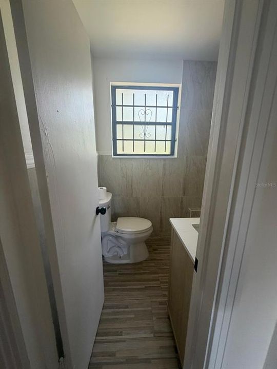 For Sale: $204,500 (3 beds, 1 baths, 1040 Square Feet)