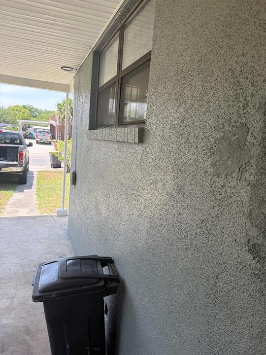 For Sale: $204,500 (3 beds, 1 baths, 1040 Square Feet)