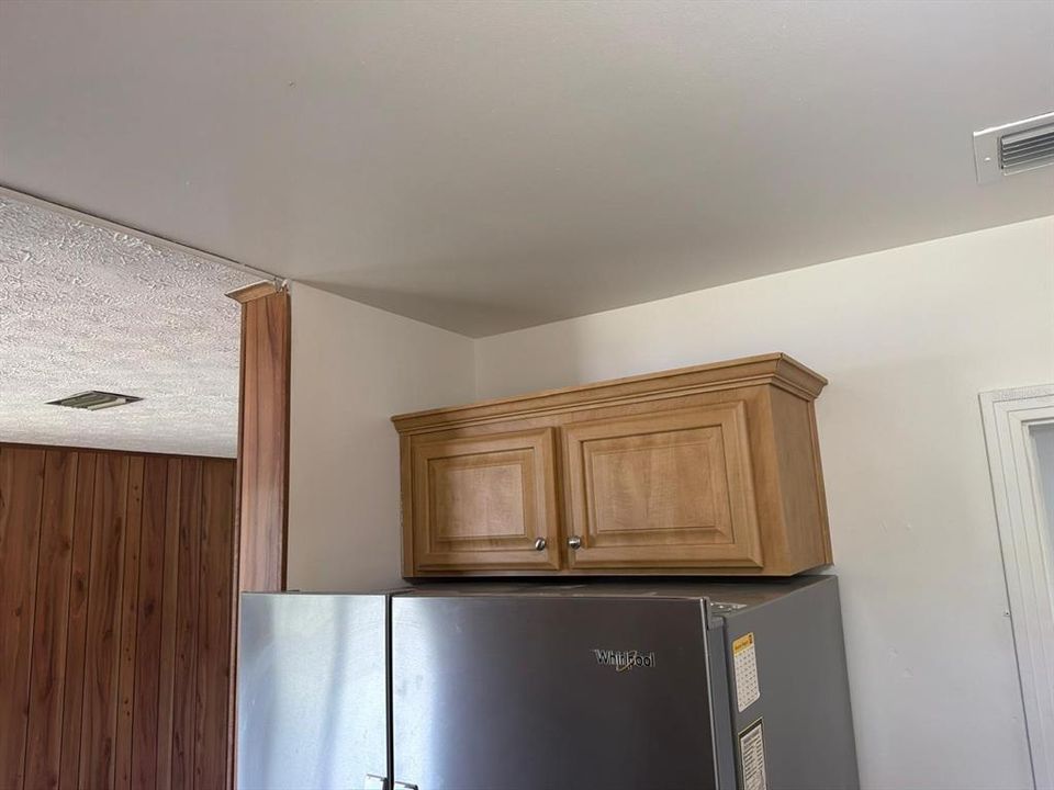 For Sale: $204,500 (3 beds, 1 baths, 1040 Square Feet)