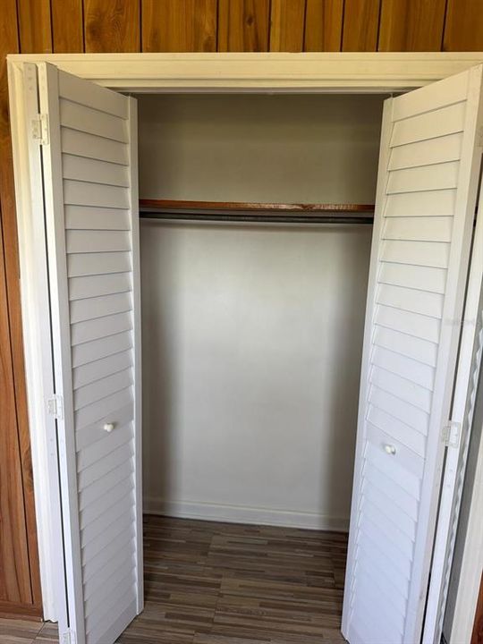 For Sale: $204,500 (3 beds, 1 baths, 1040 Square Feet)